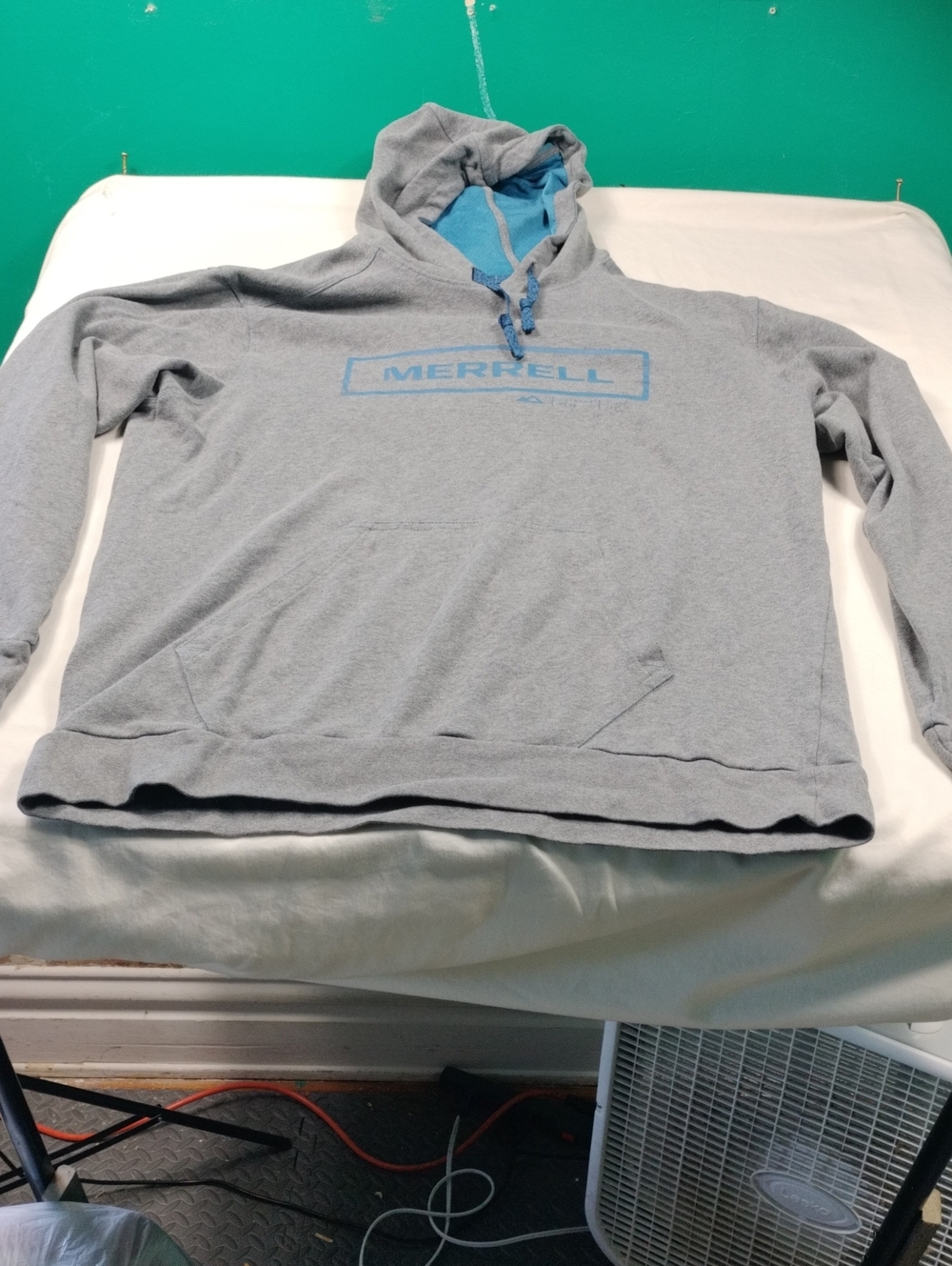 Merrell Men's Gray Hoodie with Blue Lining and Logo Size  XL